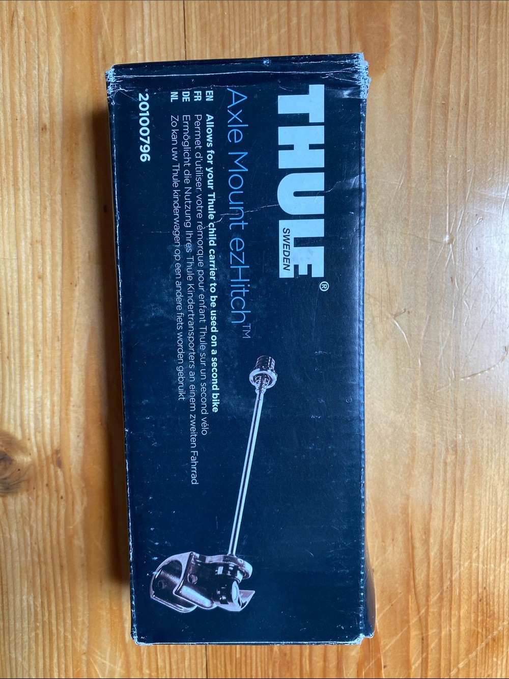 NIB Thule axle mount ezHitch